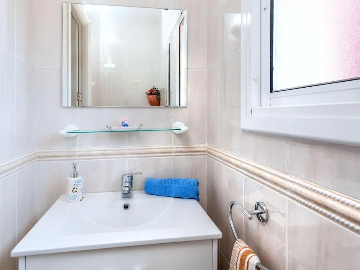 Holiday Home Niviroma By Interhome Llança